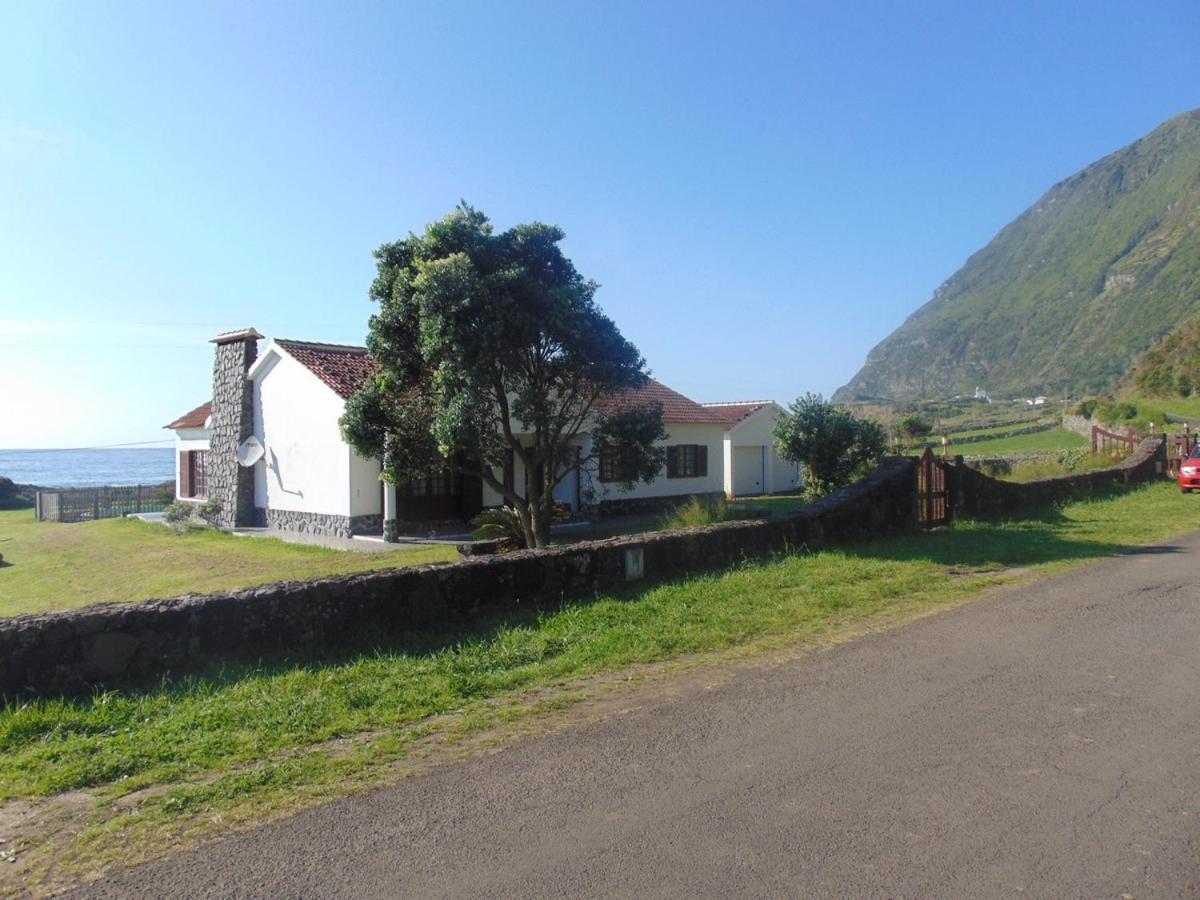 Casas Da Cascata Villa Lajes das Flores Exteriör bild